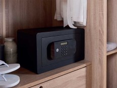 guesthouse-safe-1